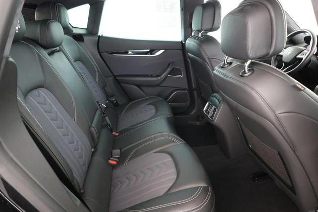 Photo of 2023 Nero Ribelle Metallic Maserati Levante