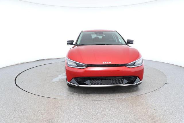 Photo of 2024 Runway Red Kia EV6