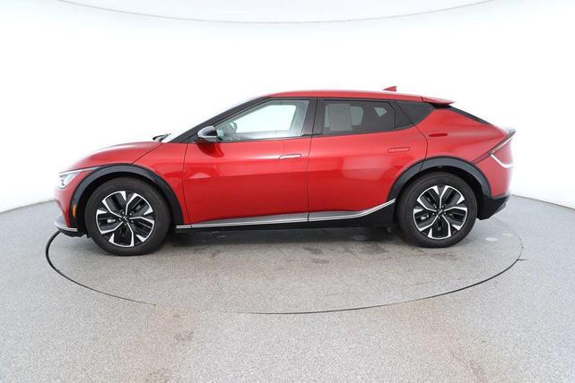 Photo of 2024 Runway Red Kia EV6