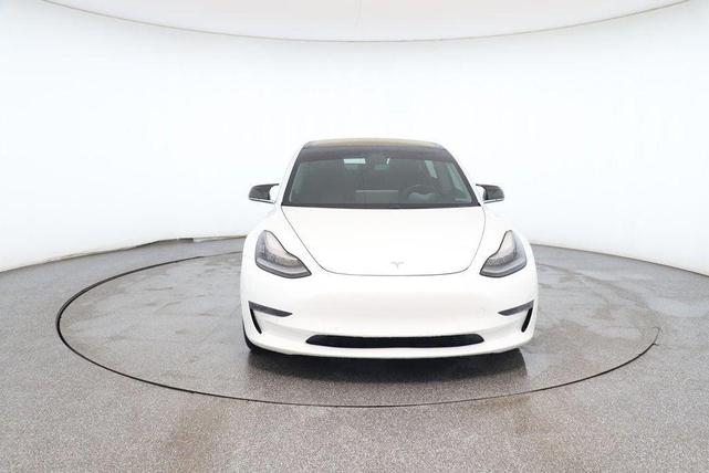 Photo of 2018 Pearl White Multi-Coat Tesla Model 3