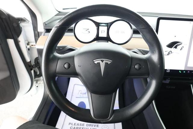 Photo of 2018 Pearl White Multi-Coat Tesla Model 3