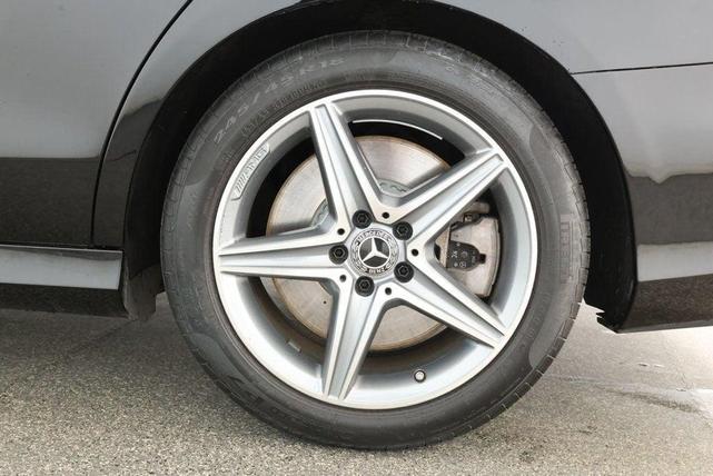 Photo of 2019 Black Mercedes-Benz E-Class