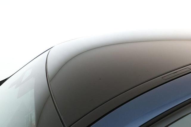 Photo of 2024 Phytonic Blue Metallic BMW i5