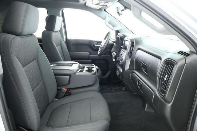 Photo of 2020 Silver Ice Metallic Chevrolet Silverado 1500