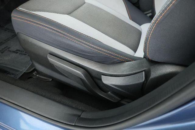 Photo of 2019 Quartz Blue Pearl Subaru Crosstrek
