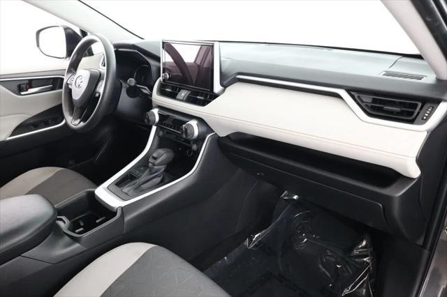 Photo of 2024 Magnetic Gray Metallic Toyota RAV4
