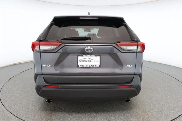 Photo of 2024 Magnetic Gray Metallic Toyota RAV4