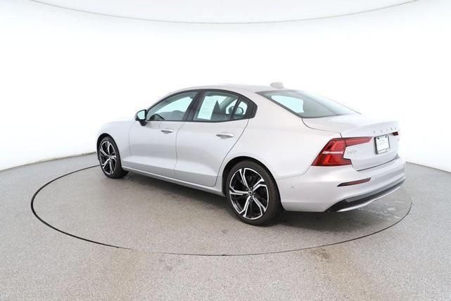 Photo of 2024 Silver Dawn Metallic Volvo S60