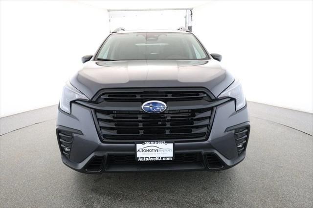 Photo of 2025 Magnetite Gray Metallic Subaru Ascent