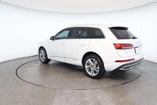 Photo of 2022 Carrara White Audi Q7