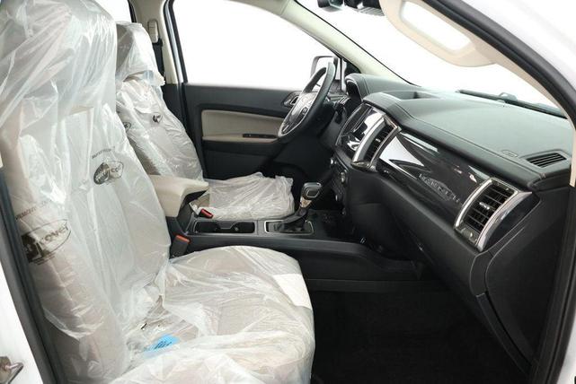 Photo of 2023 OXFORD WHITE Ford Ranger