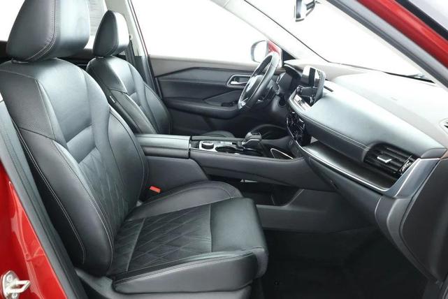Photo of 2022 Scarlet Ember Tintcoat Nissan Rogue