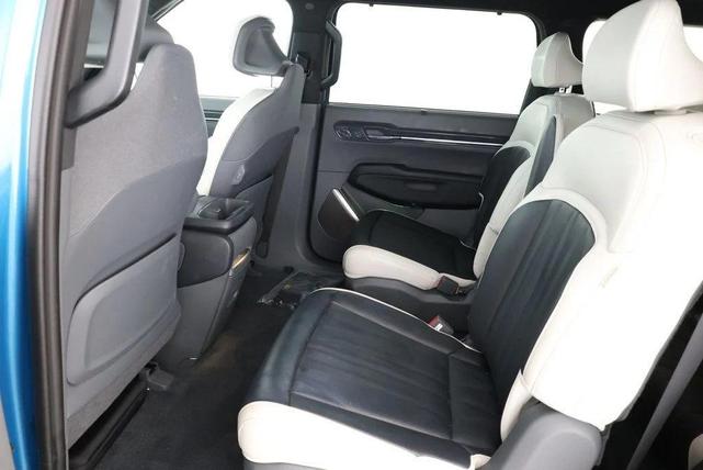 Photo of 2024 Ocean Blue Kia EV9