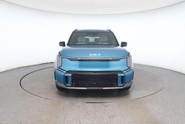 Photo of 2024 Ocean Blue Kia EV9