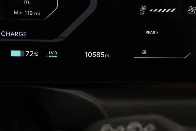 Photo of 2024 Ocean Blue Kia EV9