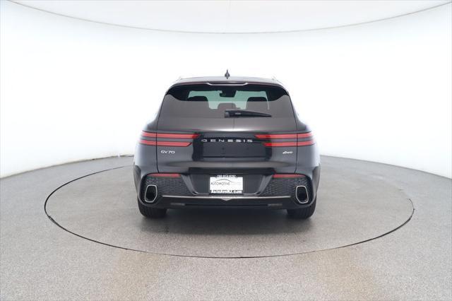 Photo of 2024 Vik Black Genesis GV70