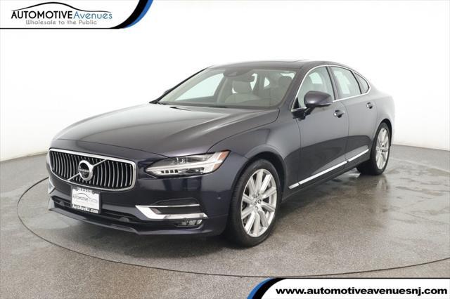 2017 Volvo S90