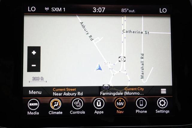 Photo of 2021 Diamond Black Crystal Pearlcoat Jeep Grand Cherokee