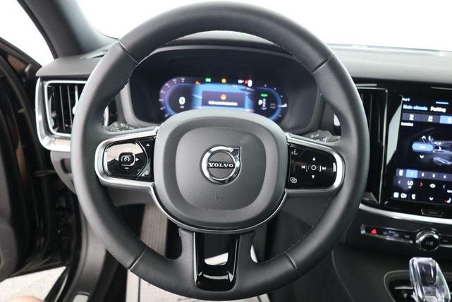Photo of 2024 Onyx Black Metallic Volvo S60 Recharge Plug-In Hybrid