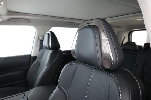 Photo of 2025 Coulis Red INFINITI QX80