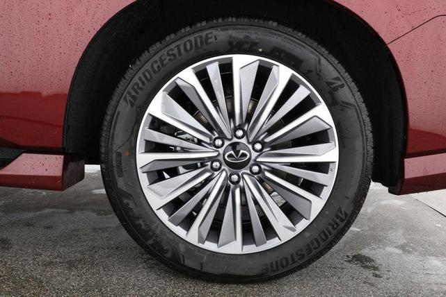 Photo of 2025 Coulis Red INFINITI QX80