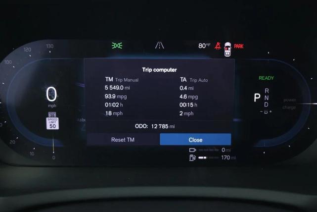 Photo of 2023 Thunder Grey Metallic Volvo XC90 Recharge Plug-In Hybrid