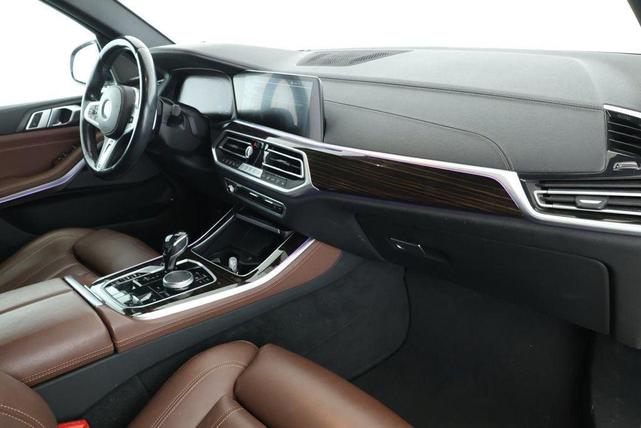 Photo of 2021 Alpine White BMW X5 PHEV