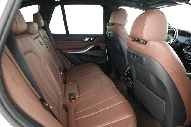 Photo of 2021 Alpine White BMW X5 PHEV