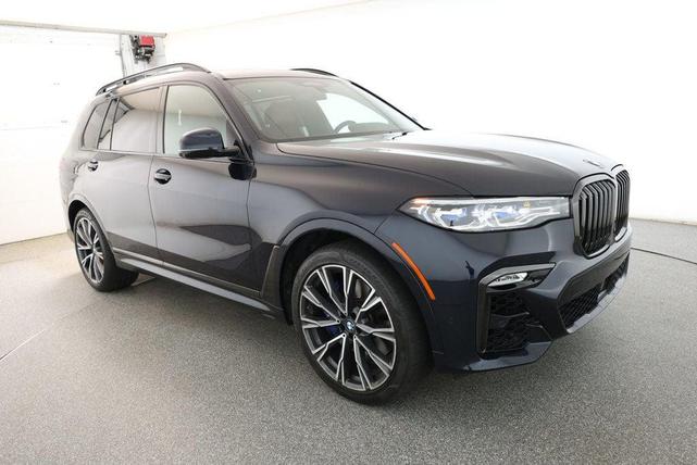 Photo of 2021 Carbon Black Metallic BMW X7