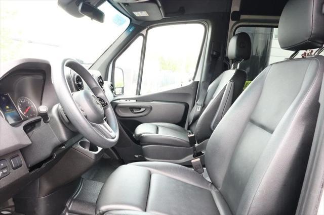 Photo of 2023 Iridium Silver Mercedes-Benz Sprinter 1500