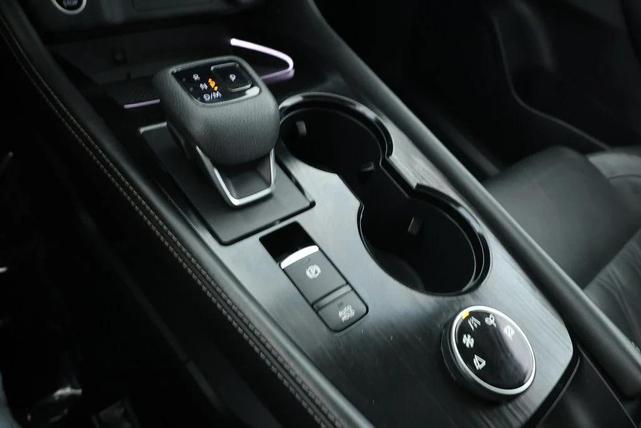 Photo of 2022 Scarlet Ember Tintcoat Nissan Rogue