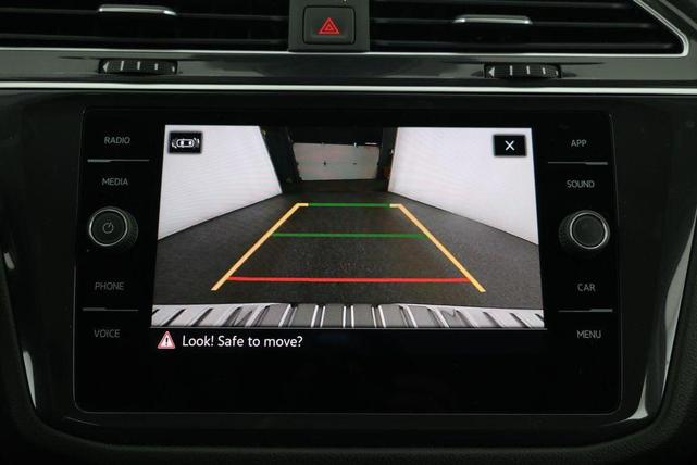 Photo of 2024 Kings Red Metallic Volkswagen Tiguan
