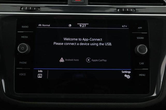 Photo of 2024 Kings Red Metallic Volkswagen Tiguan