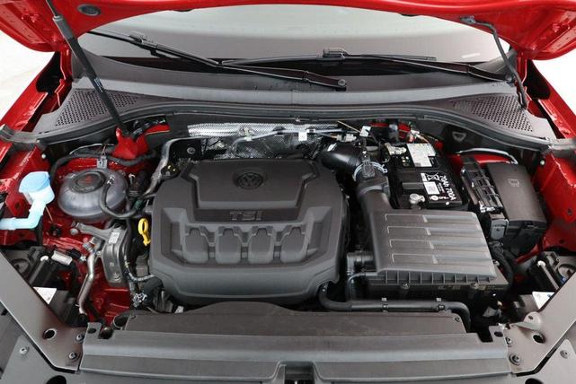 Photo of 2024 Kings Red Metallic Volkswagen Tiguan