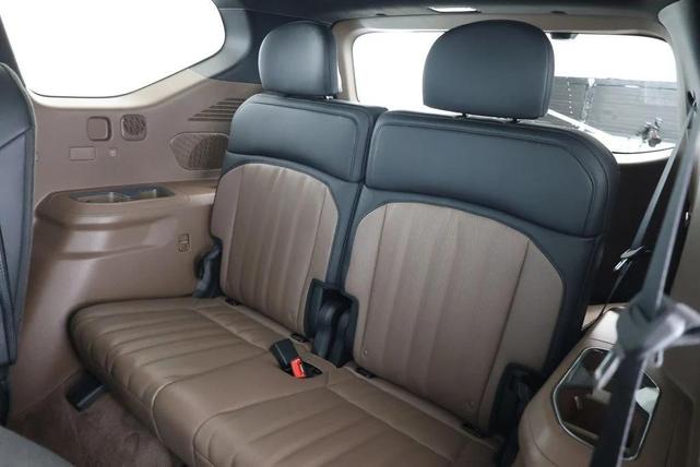 Photo of 2024 Aurora Black Pearl Kia EV9