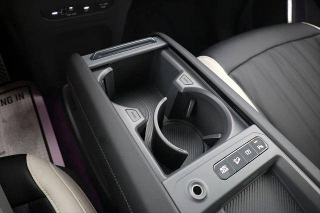 Photo of 2025 Panthera Metal Kia EV9