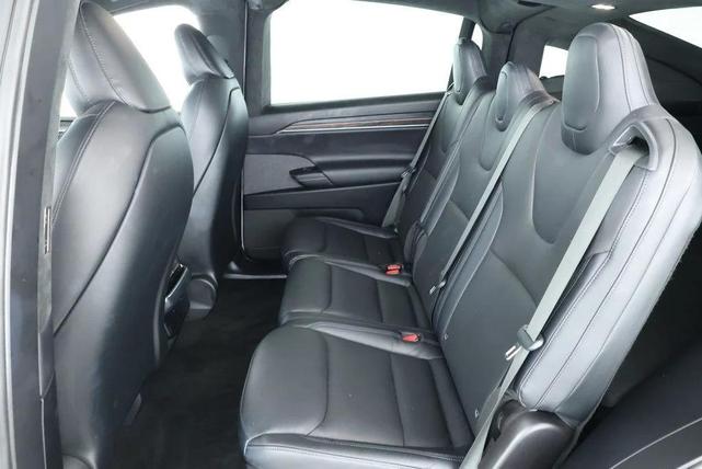 Photo of 2023 Pearl White Multi-Coat Tesla Model X