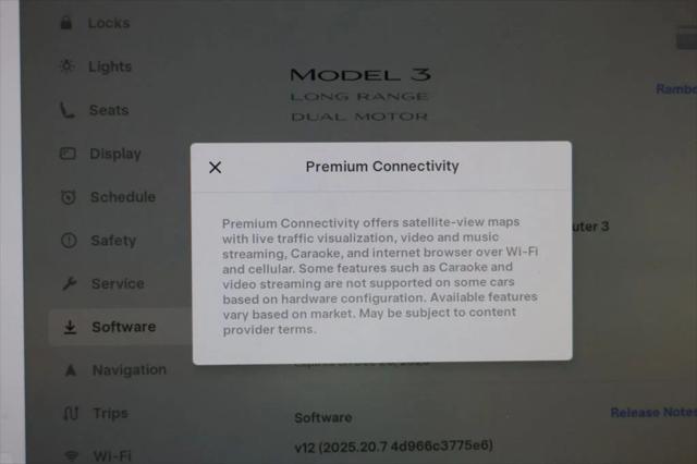 Photo of 2019 Midnight Silver Metallic Tesla Model 3