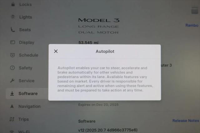 Photo of 2019 Midnight Silver Metallic Tesla Model 3