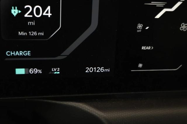Photo of 2024 Ivory Silver Matte Kia EV9