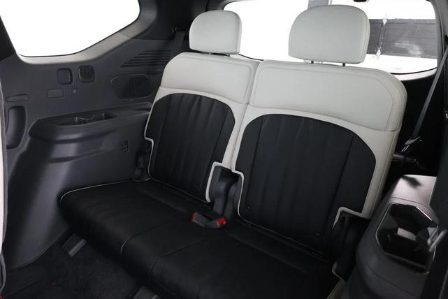 Photo of 2024 Ivory Silver Matte Kia EV9