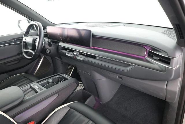 Photo of 2024 Ivory Silver Matte Kia EV9