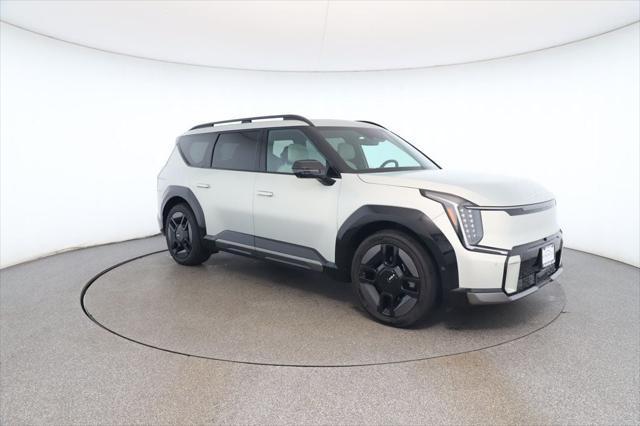 Photo of 2024 Ivory Silver Matte Kia EV9