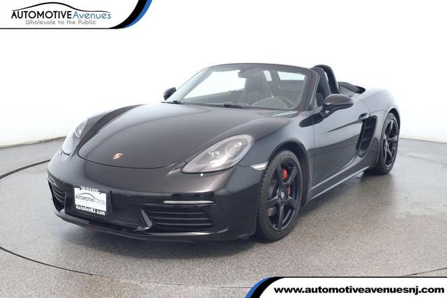 Photo of 2017 Black Porsche 718 Boxster