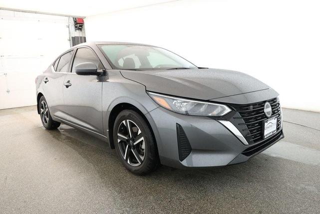 Photo of 2025 Gun Metallic Nissan Sentra