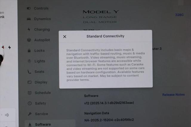 Photo of 2021 Pearl White Multi-Coat Tesla Model Y