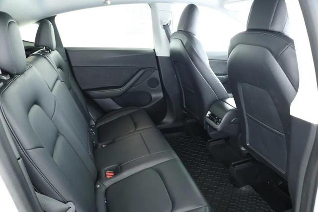 Photo of 2021 Pearl White Multi-Coat Tesla Model Y