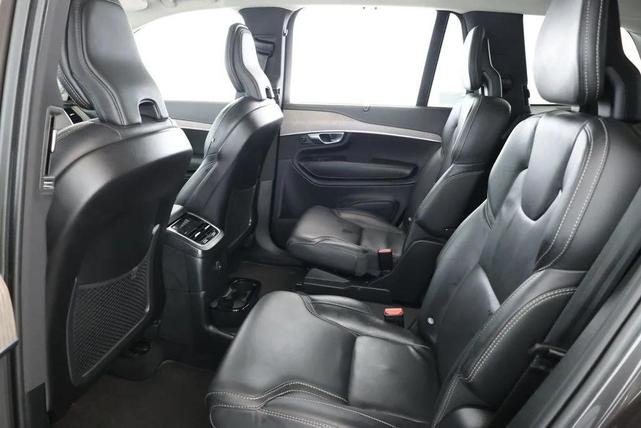 Photo of 2023 Platinum Grey Metallic Volvo XC90 Recharge Plug-In Hybrid