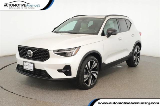 2023 Volvo XC40