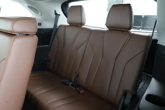 Photo of 2023 Majestic Black Pearl Acura MDX